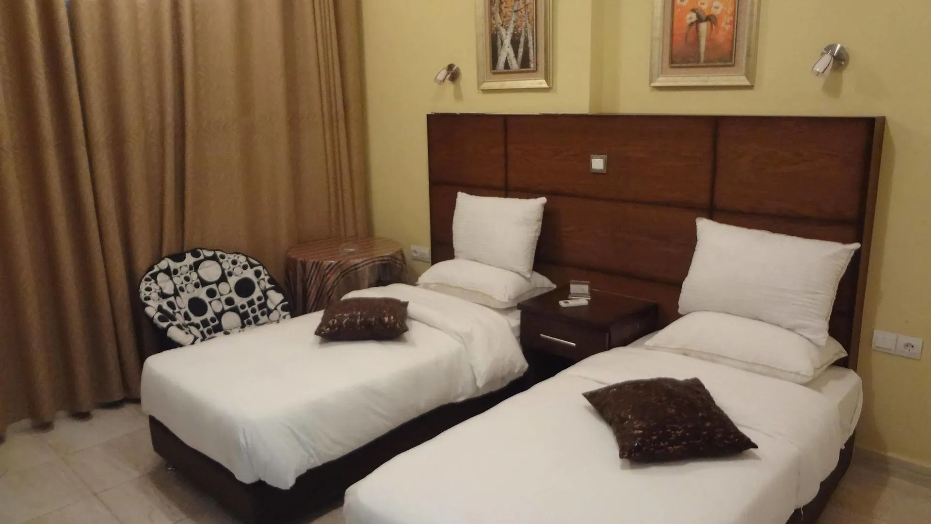 Amir Palace Hotel Aqaba 2*,
